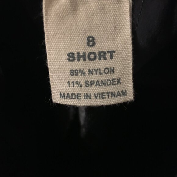 Duluth Trading Co Women's Pants Short size 8 - Picture 7 of 7